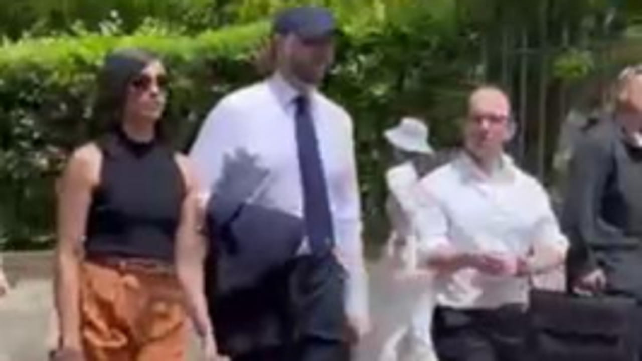 La passeggiata di Vance e della moglie Usha a Villa Borghese