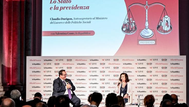 Il sottosegretario Durigon sul palco di A&F Live al Palazzo dei Giureconsulti, Milano