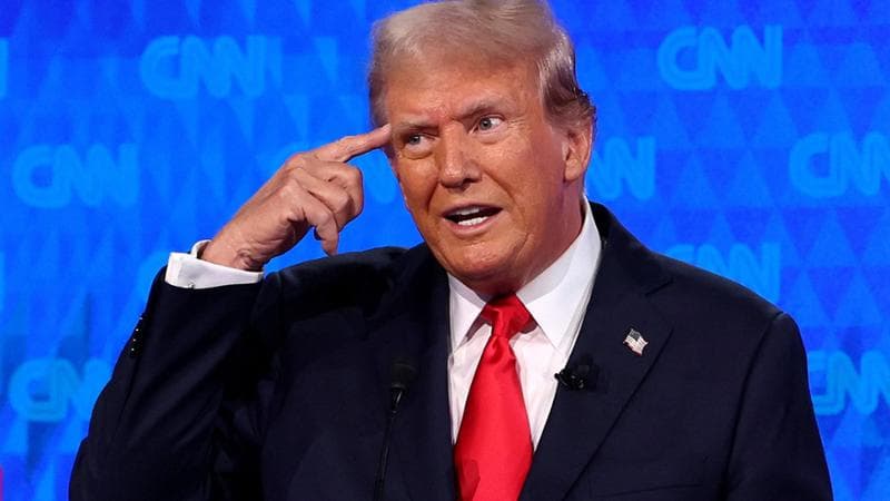 Trump pronto a sfilarsi: “In Ucraina si combatte una guerra tra europei”