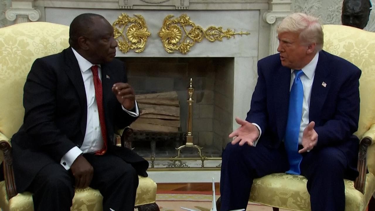 Trump e l'attacco al presidente sudafricano: "Togliete le terre ai bianchi e li uccidete"