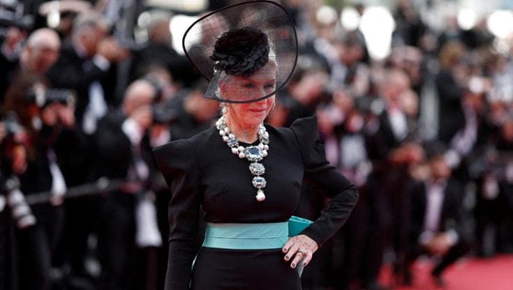 Il red carpet di Cannes, le pagelle. Promossa Helen Mirren, bocciata la signora col violino in testa