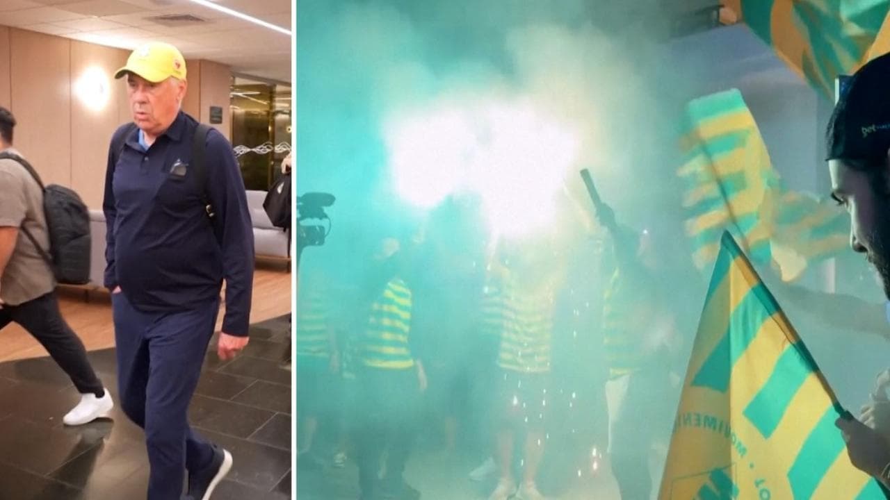 Calcio: Carlo Ancelotti in Brasile accolto da centinaia di tifosi in festa