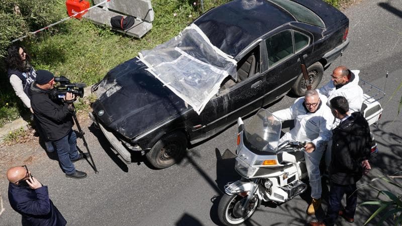 La Bmw&nbsp;del giudice riporrtata nel luogo dell'omicidio 34 anni dopo per nuovi rilievi

