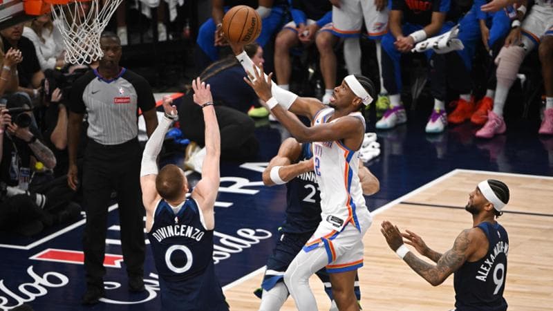 Shai Gilgeous-Alexander a canestro