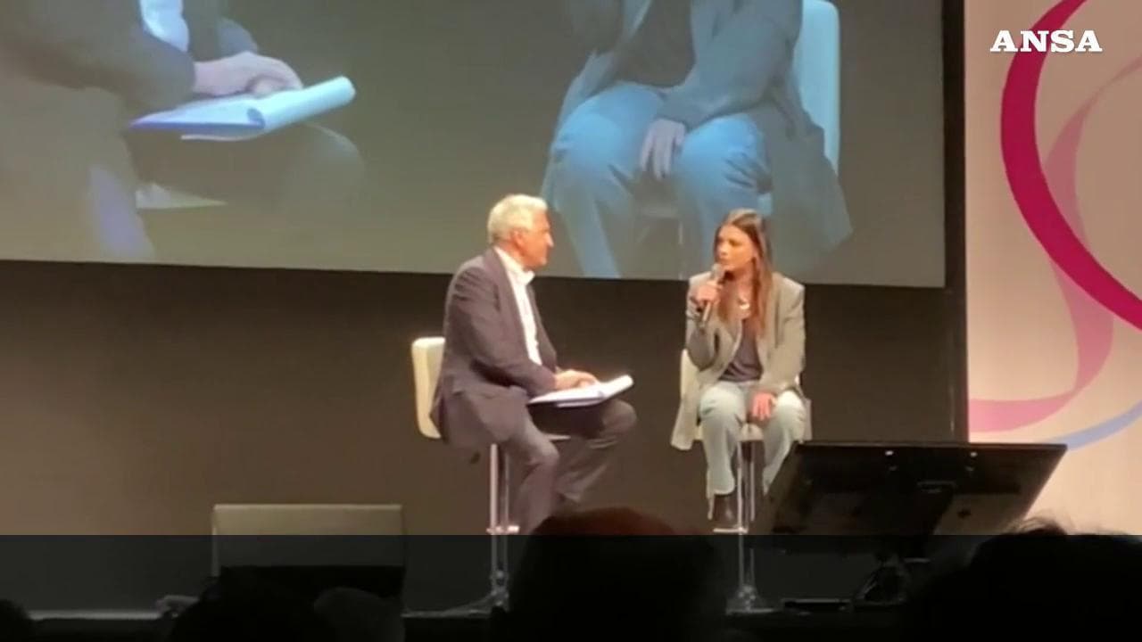 Emma racconta il cancro: "Non ero la malattia, io volevo vivere"