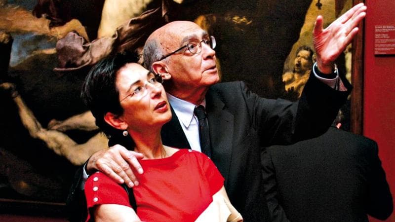 Jos&eacute; Saramago e la moglie&nbsp;Pilar del R&iacute;o in uno scatto del 2009

