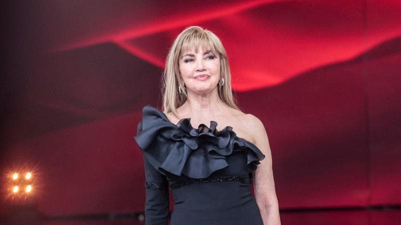 Maria De Filippi sposta la finale di “Uomini e donne” e sfida il talent di Milly Carlucci