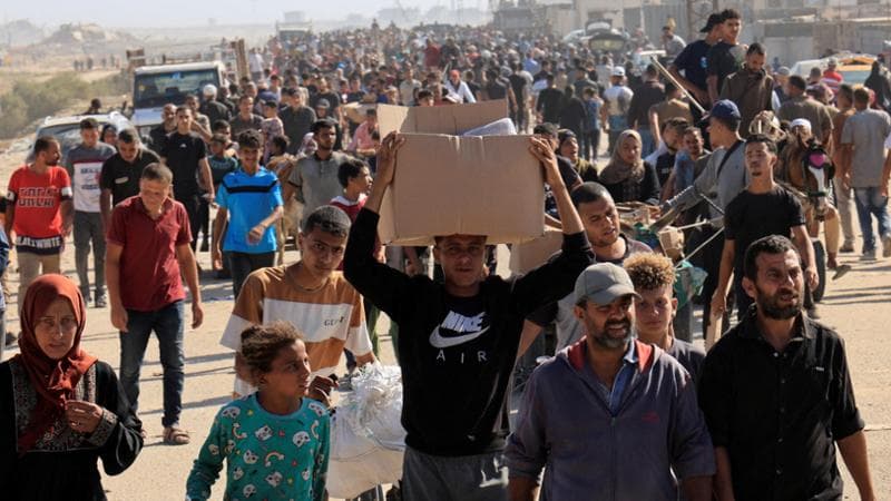 A Gaza durante la distribuzione degli aiuti alimentari
