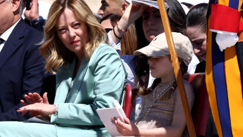La premier Giorgia Meloni con la figlia Ginevra
