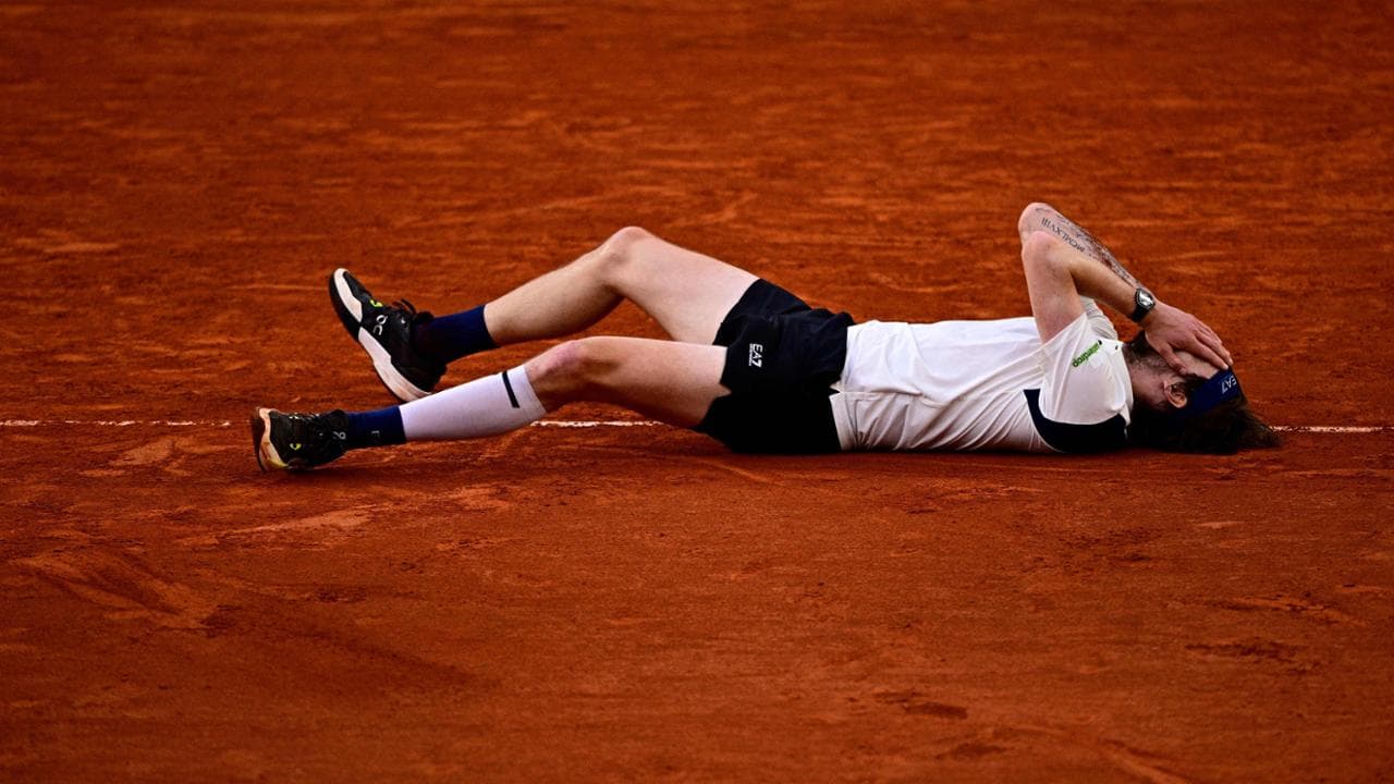 Bublik esulta incredulo dopo la vittoria su Draper