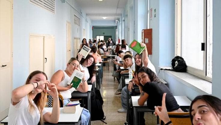 Maturità 2025, pubblicati i nomi dei commissari esterni, oltre 500 mila gli studenti coinvolti