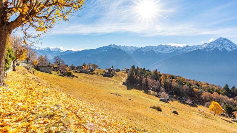 La Piazza. Vista sulle Alpi Retiche