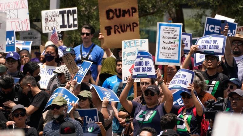 Per le strade di Los Angeles tra i giovani del sindacato: “Escalation creata ad arte”