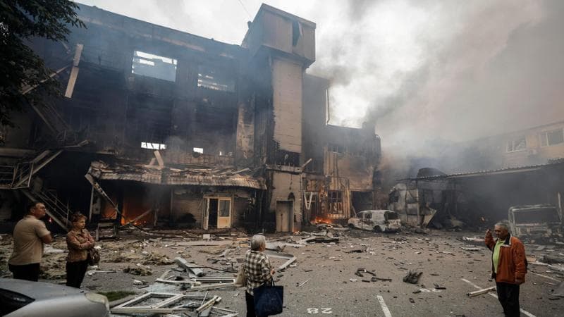 Pioggia di droni su Kiev e Odessa, ma si scambiano i prigionieri feriti