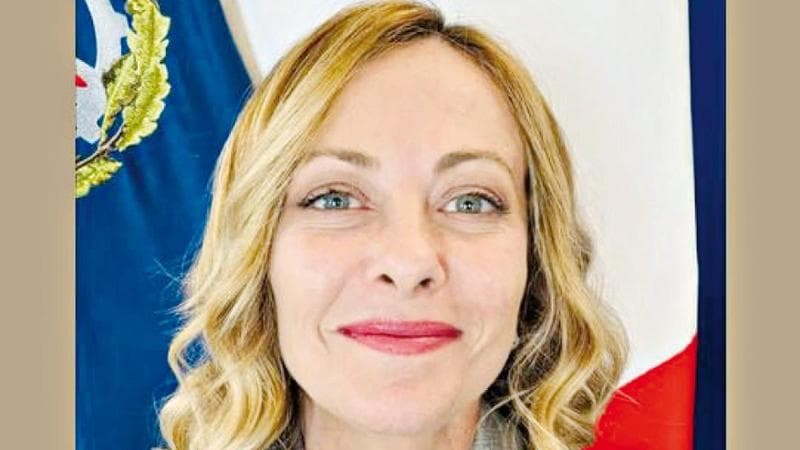 Scontro sul referendum, la premier ride sui social. Schlein: è incoerente