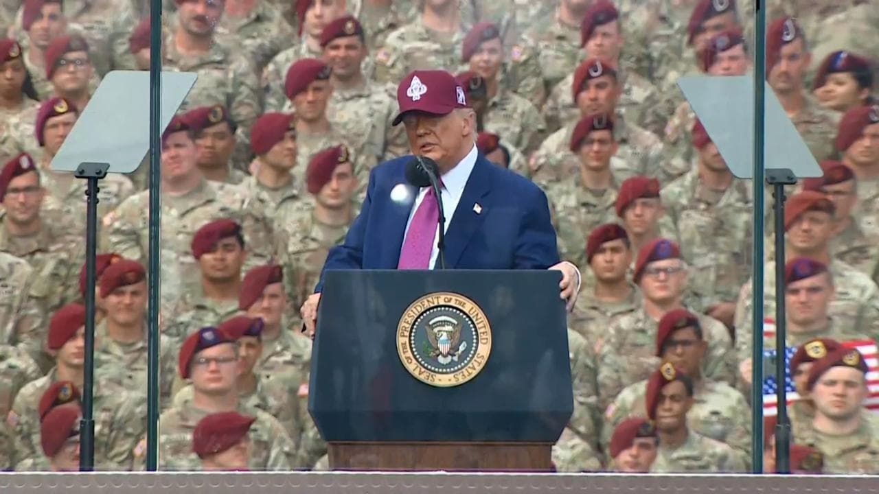 Trump: "Los Angeles invasa da un nemico straniero, ma anche l'Europa deve fare qualcosa"