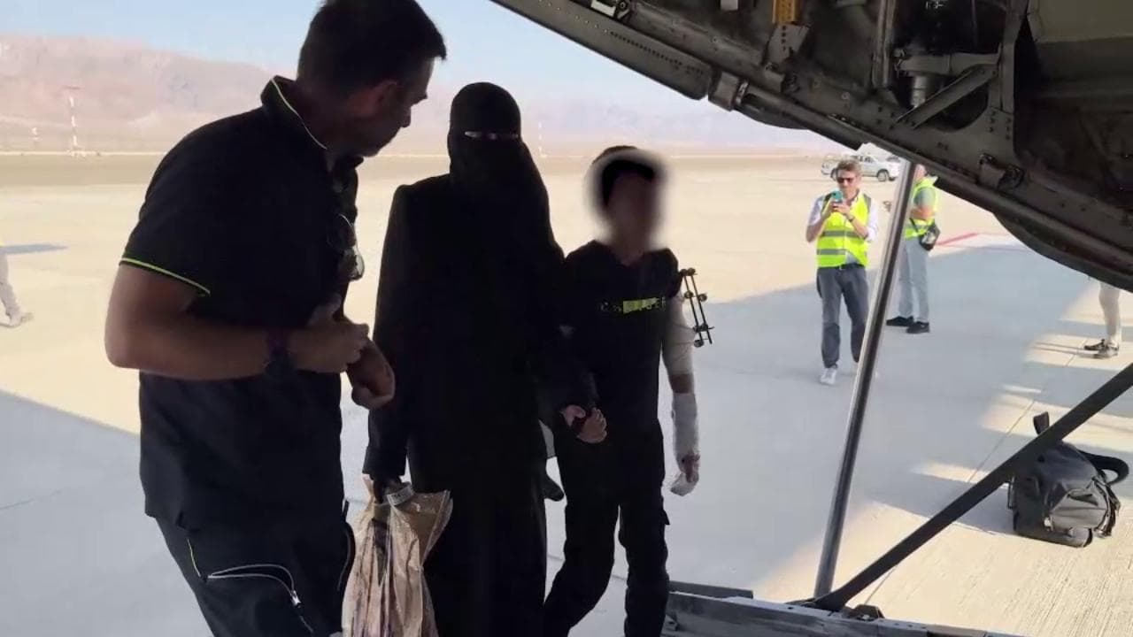 Il piccolo Adam e i bimbi palestinesi accolti sui voli umanitari diretti in Italia