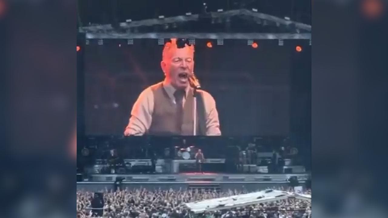 Bruce Springsteen a Berlino: "L'America che amo nelle mani di un governo corrotto e traditore"