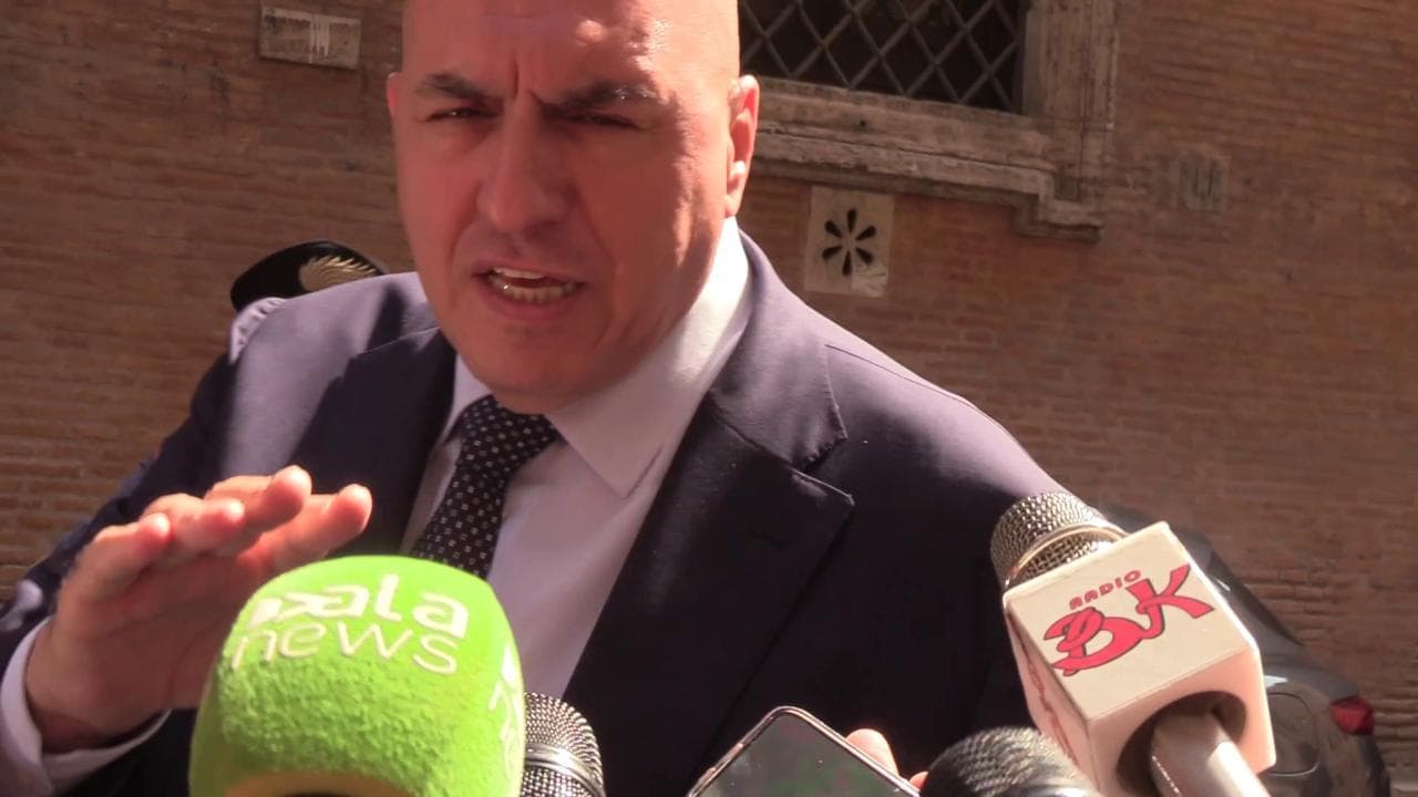 Difesa, Crosetto: "Obiettivo 5% di Rutte deve essere reso compatibile con i bilanci nazionali"