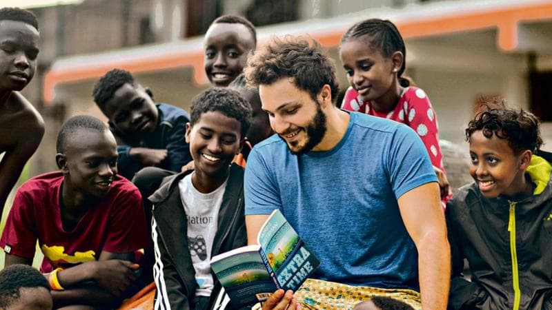 Nicolò Govoni: “Stroncato dai prof, ho creato per gli ultimi la mia scuola dei sogni”