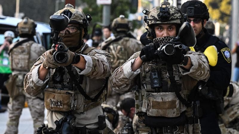 Giudice dichiara “illegale” l’uso dei soldati a Los Angeles: corte d’appello blocca la decisione