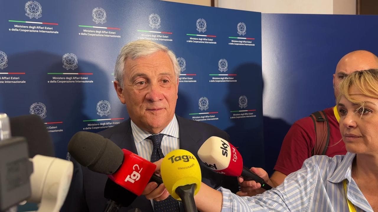Iran, Tajani: "È stato un attacco unilaterale di Israele, serve evitare un'escalation"