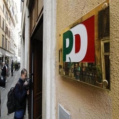 La forza di correggere la linea politica in corsa