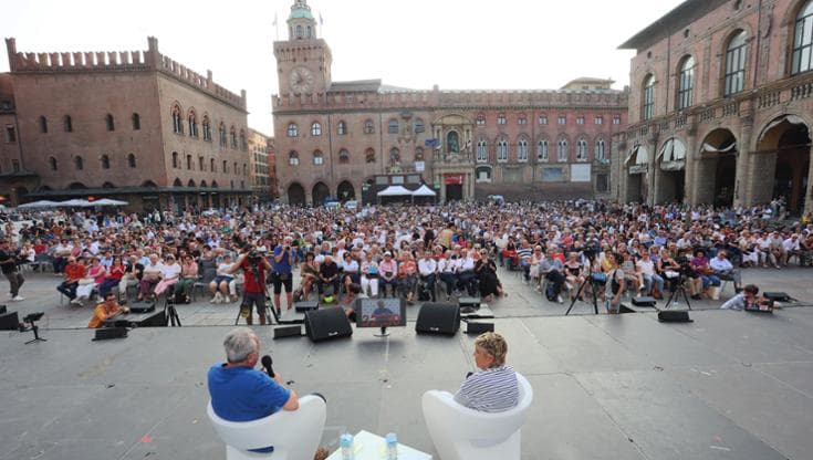 13/06/2025
Bologna 
Repubblica delle idee 
Piazza Maggiore
 Le lezioni di Julio Con JULIO VELASCO 
Modera Emanuela Audisio 
Foto Gianluca Perticoni / Eikon

