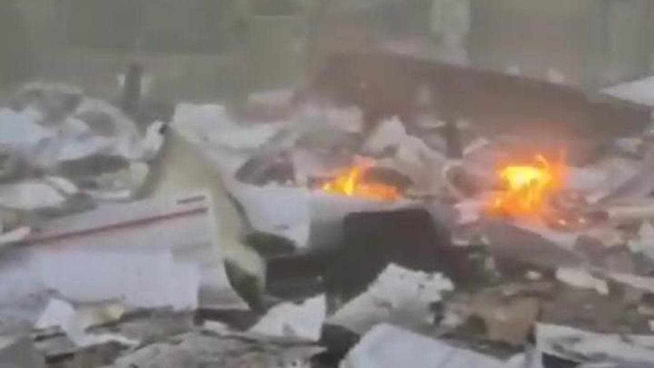 Iran, bombe sulla tv di Stato a Teheran: le macerie dopo il raid israeliano