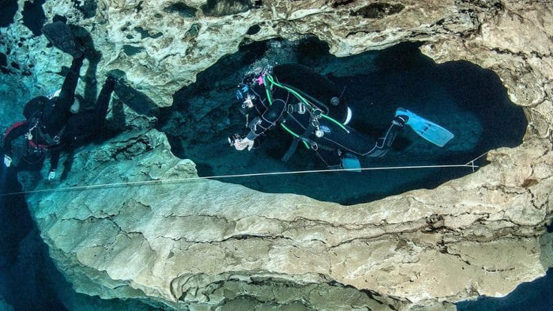 Un’immersione nella grotta Molnár János