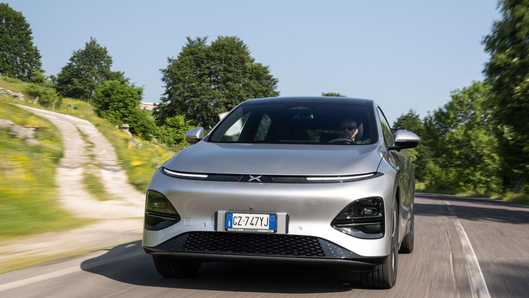 Xpeng G6 E G9, i Suv cinesi puntano su comfort, IA e tecnologia. Ecco ...