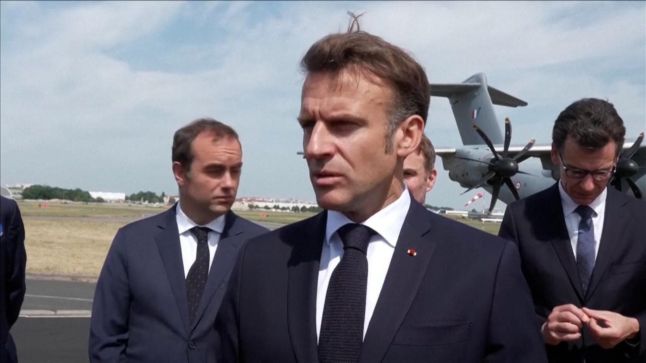 Macron: "Nulla giustifica i raid su infrastrutture civili in Iran, Israele si fermi"