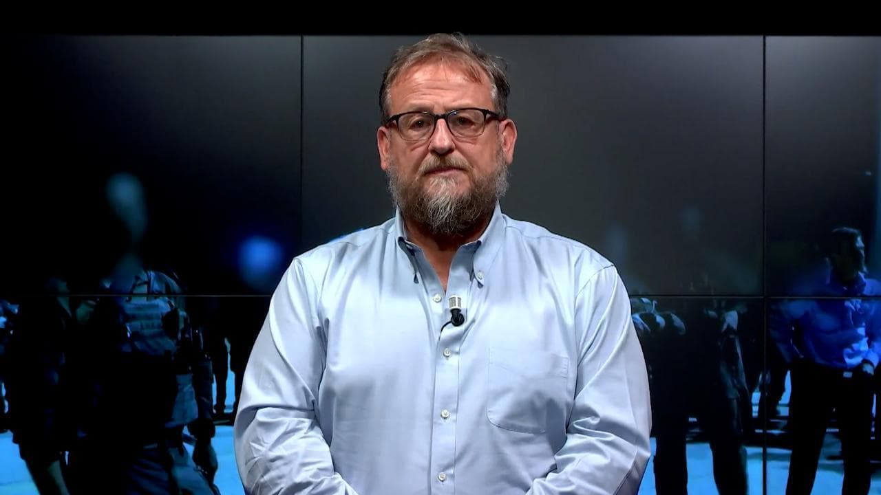 Iran - Bomba su bomba, la sfida del superordigno Usa buca-bunker e tutti i dubbi di Trump