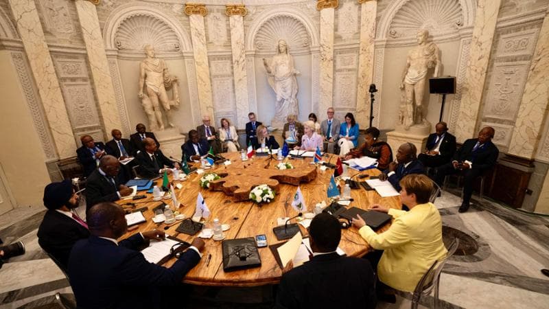 La premier Giorgia Meloni, al vertice sul Piano Mattei con Ursula von der Leyen
