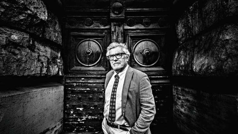 Giancarlo De Cataldo. Pasticciaccio brutto al ristorante stellato