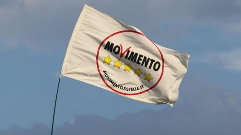 M5S dice addio al limite dei due mandati. Da Fico a Raggi, chi potrebbe ricandidarsi