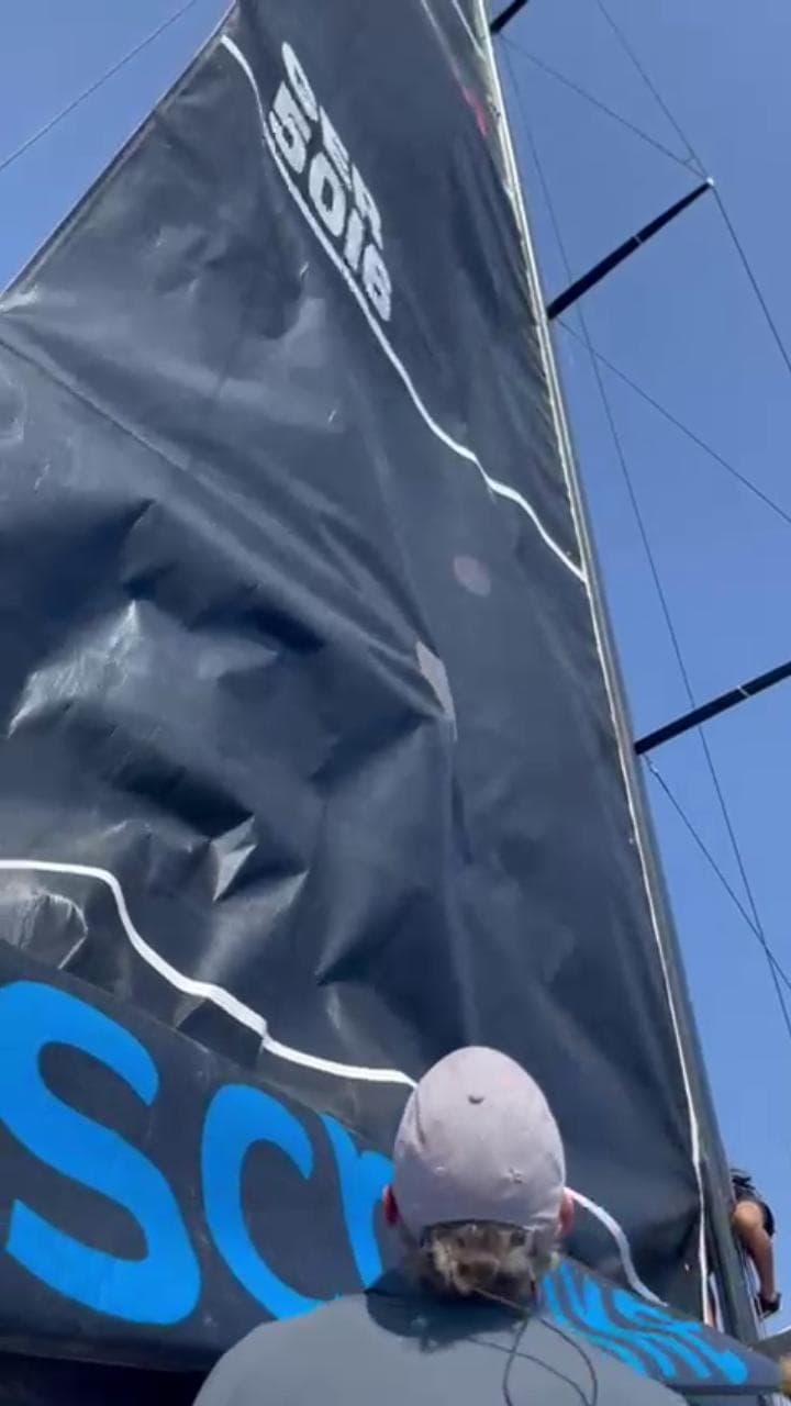A bordo di Hatari durante il Mondiale Swan 50