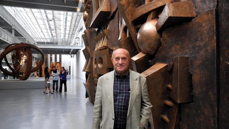 Arnaldo Pomodoro (1926-2025)
