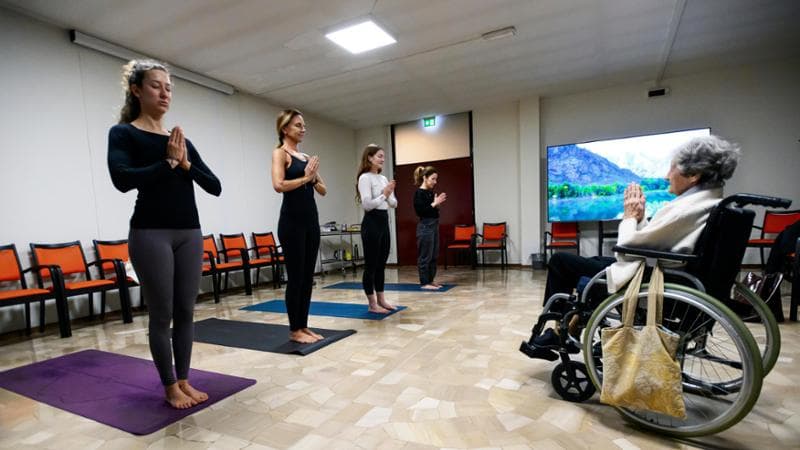 Uno scatto nella Residenza sanitaria assistenziale Casa Albergo di Lomazzo gestita dalla Fondazione Case di Riposo Riunite di Bregnano e Lomazzo (Como). (Flavio Lo Scalzo/Agf)