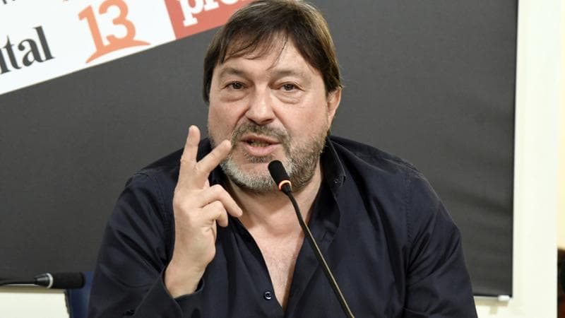 Palinsesti, meno informazione e più fiction. Rossi, ultimatum a Sanremo: “E’ il festival della Rai”