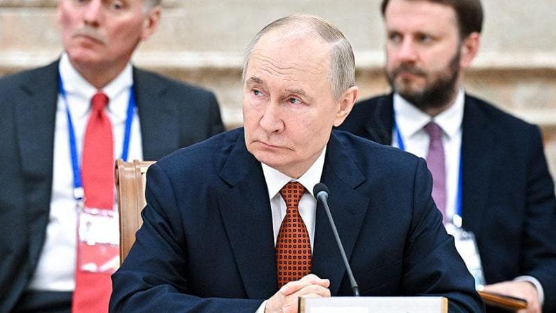 Putin elogia Trump: “Vuole davvero la pace, presto nuovi negoziati”