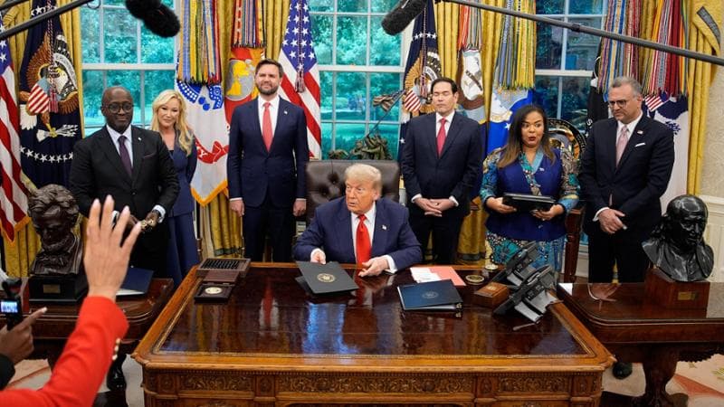 Washington, 27 giugno: il presidente Donald Trump nello studio ovale alla Casa Bianca