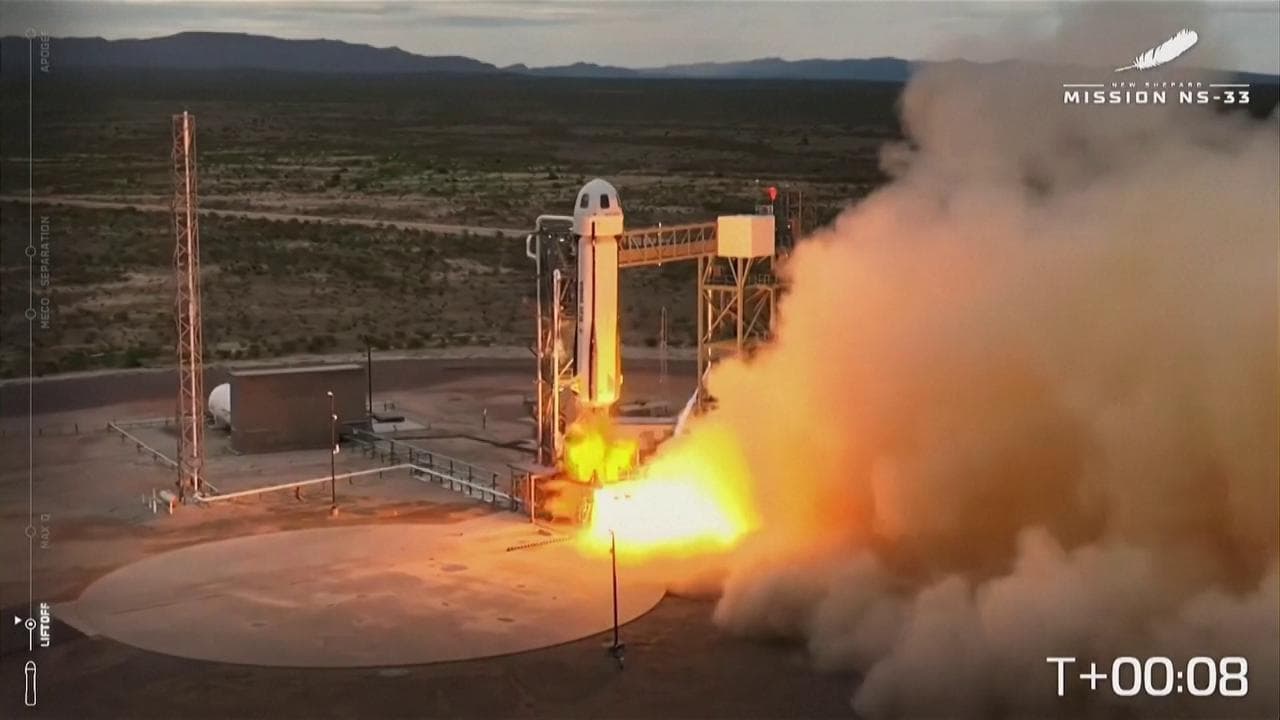 Mentre Bezos lascia Venezia, Blue Origin porta il 70° viaggiatore nello Spazio