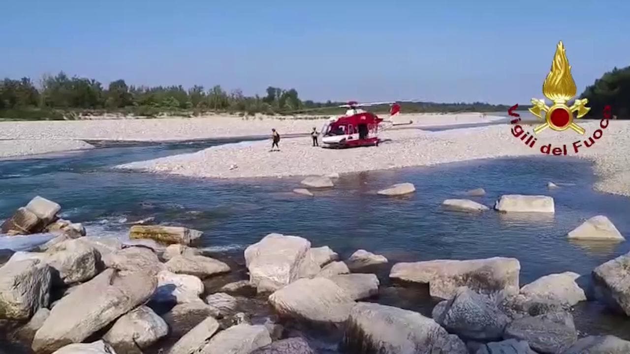 Le ricerche del corpo della bambina annegata nel Piave