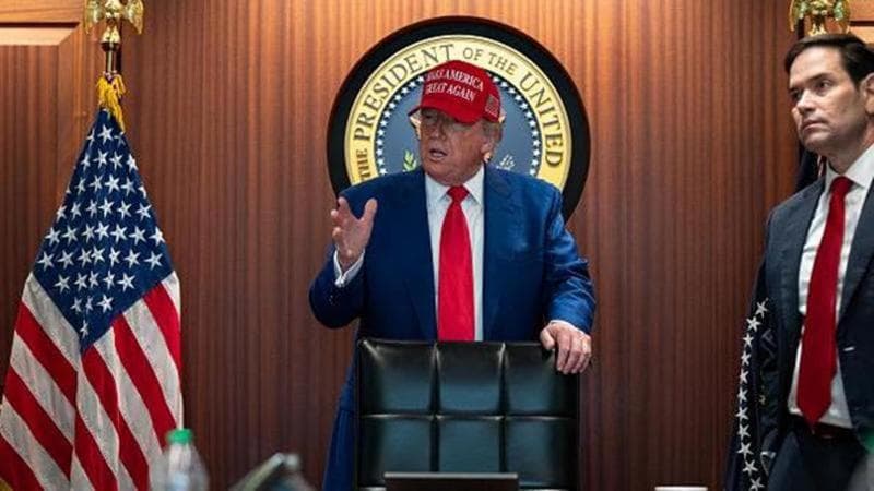 Trump liquida i nemici interni: “E Powell è una persona stupida”. A rischio il Medicaid per 12 milioni di americani