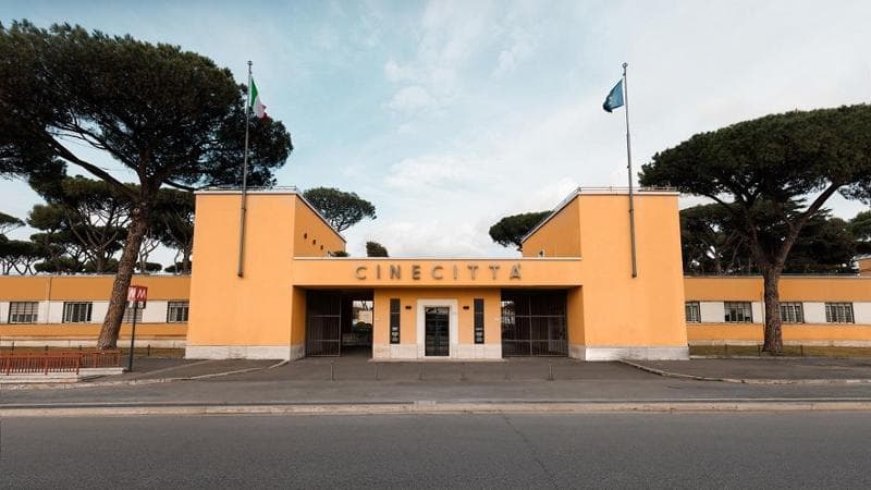 Cinecittà, il buco, la crisi. Le star non bastano a risollevare gli studios