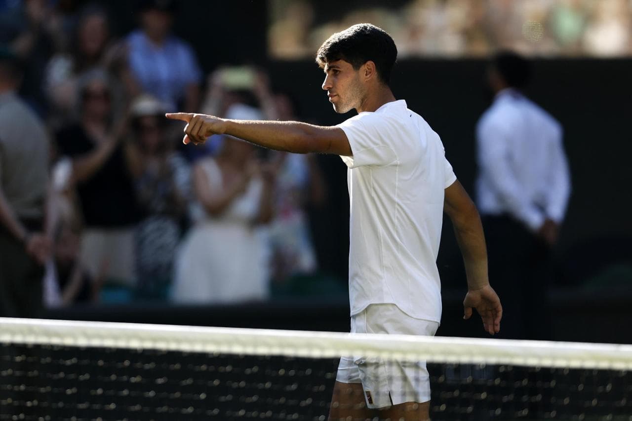 Alcaraz indica Fognini: "Applaudite lui"