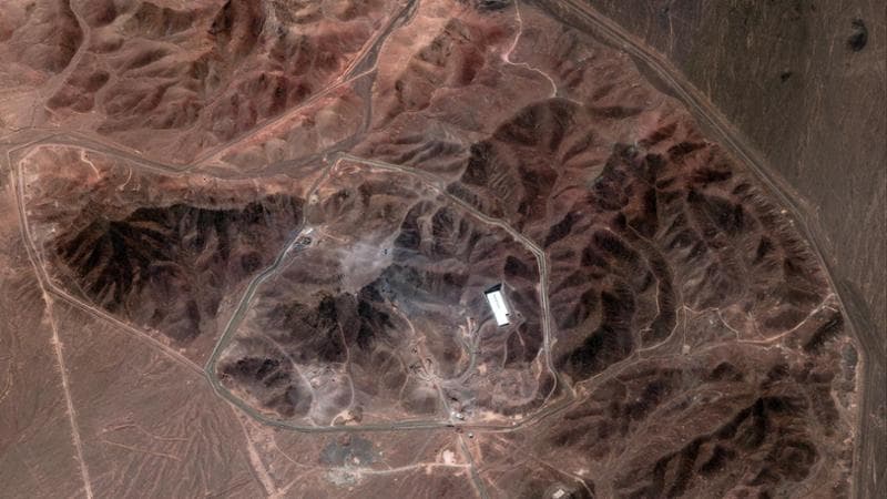 Iran, le ruspe a Fordow: il satellite cattura il ritorno alla centrale