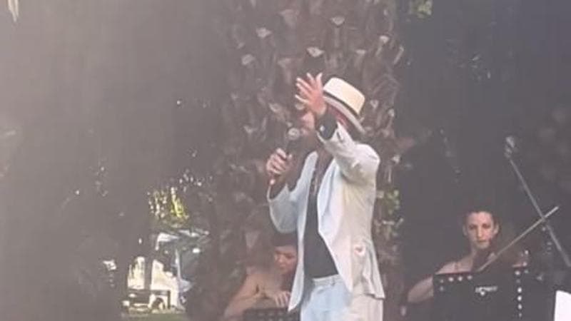 L’ex di “Amici” Gabriele Esposito sposa Andrea Pappalettera: Jovanotti canta per loro