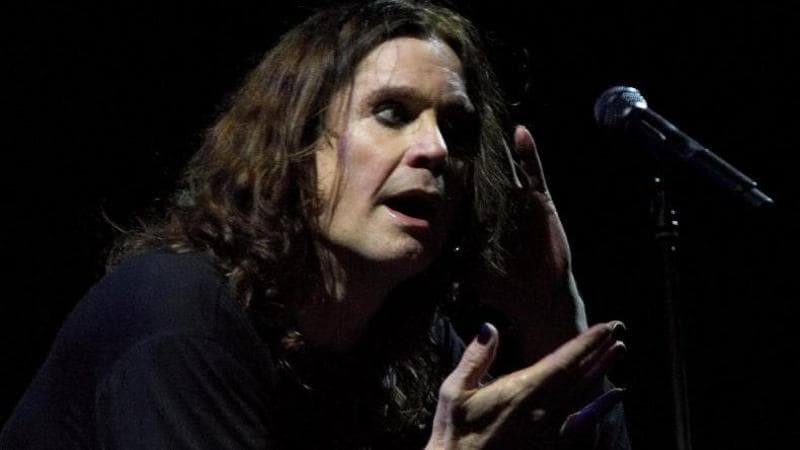 Ozzy Osbourne e la lotta contro il Parkinson, emozione a Birmingham con i 42.000 fan